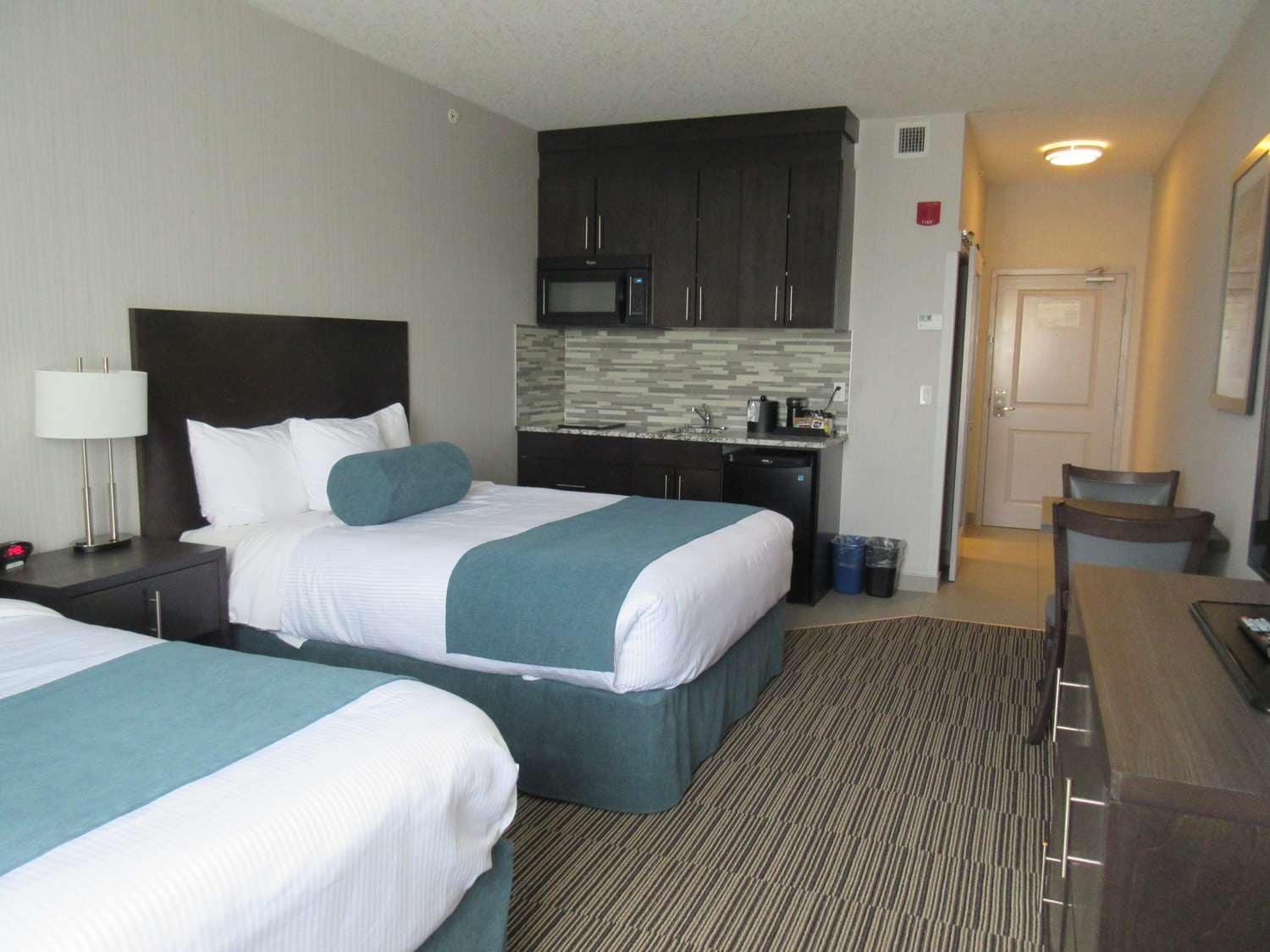 Best Western Plus Airdrie Gateway Exterior photo